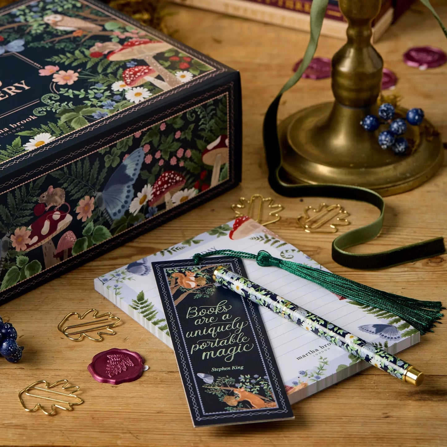 Christmas Advent Calendar- Winter Woodland Stationery