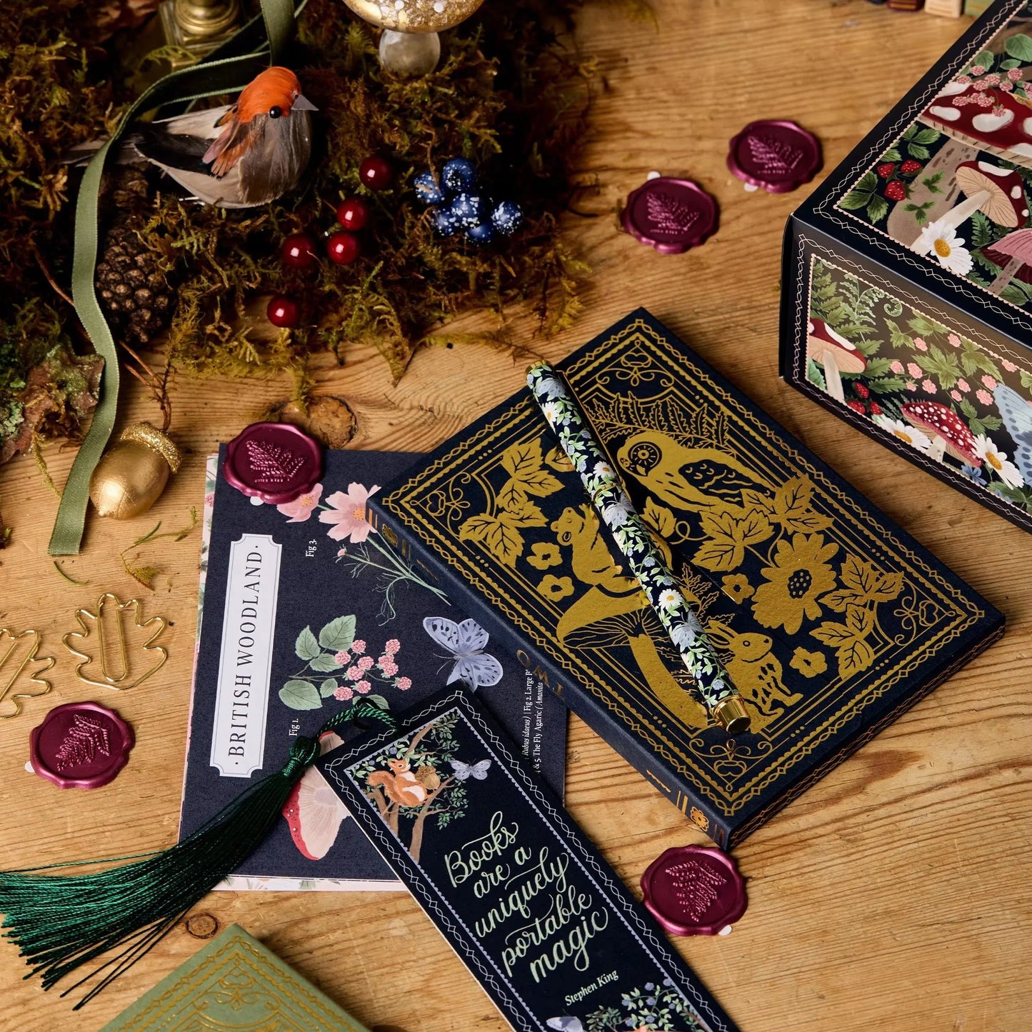 Christmas Advent Calendar- Winter Woodland Stationery
