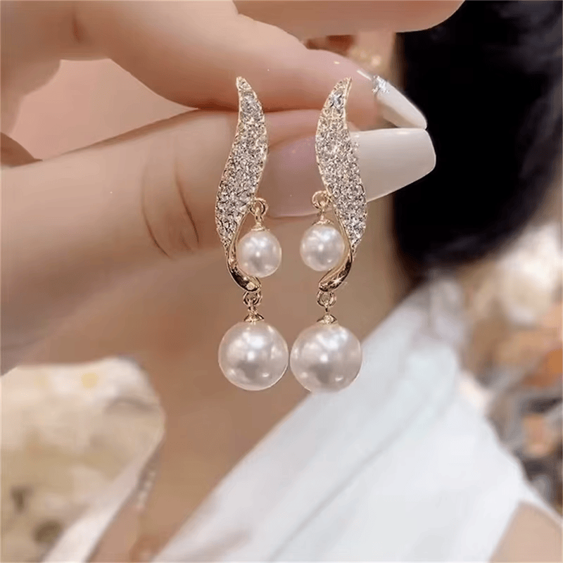 Elegant Pearl Dangle Earrings