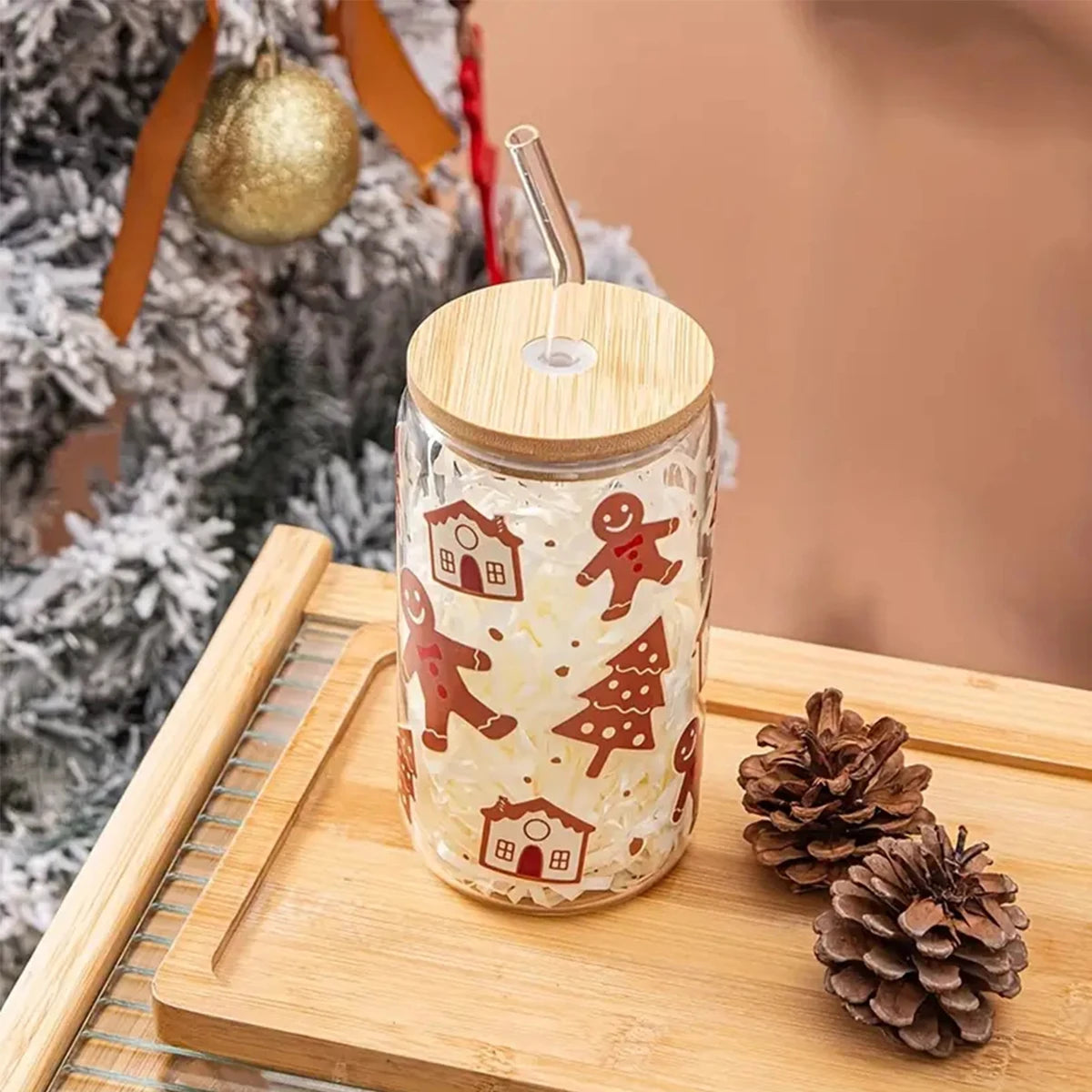 16oz Gingerbread Man Pattern Drinking Glass With Bamboo Lid