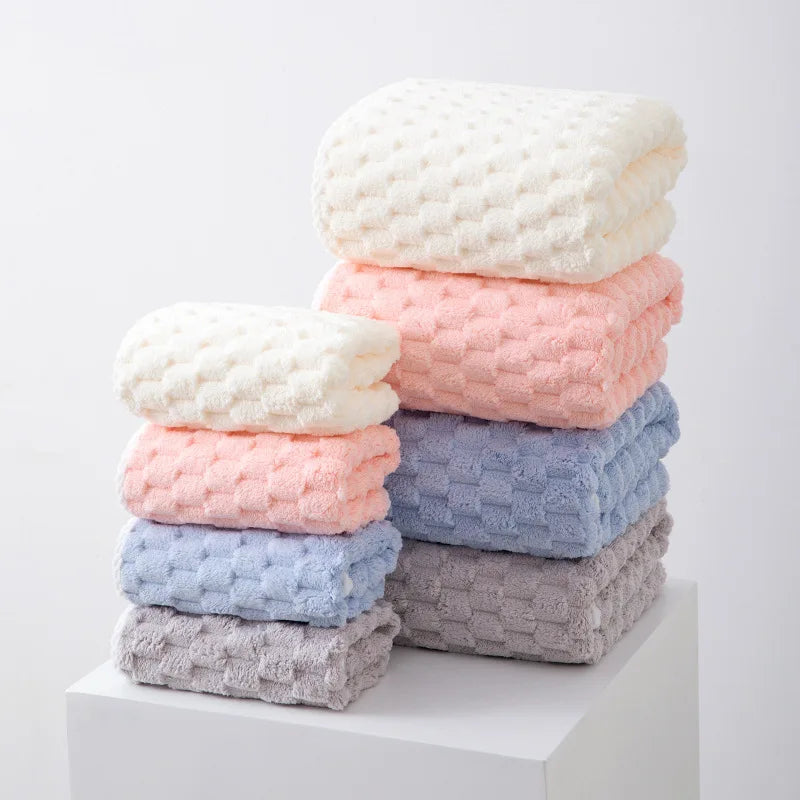 Cloud Grid Coral Velvet Bath Towel