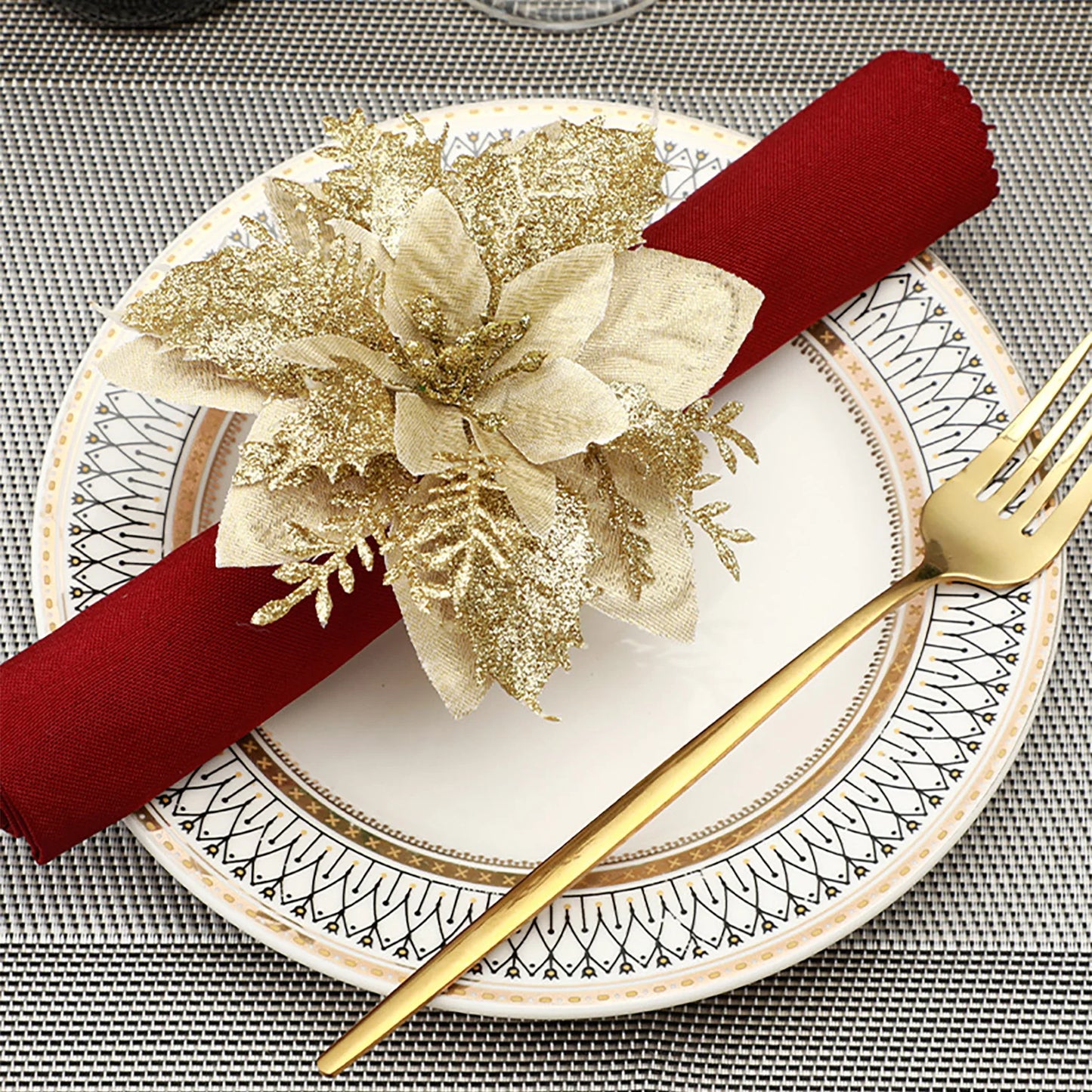 Napkin Rings- Christmas Holly Berries & Pinecones